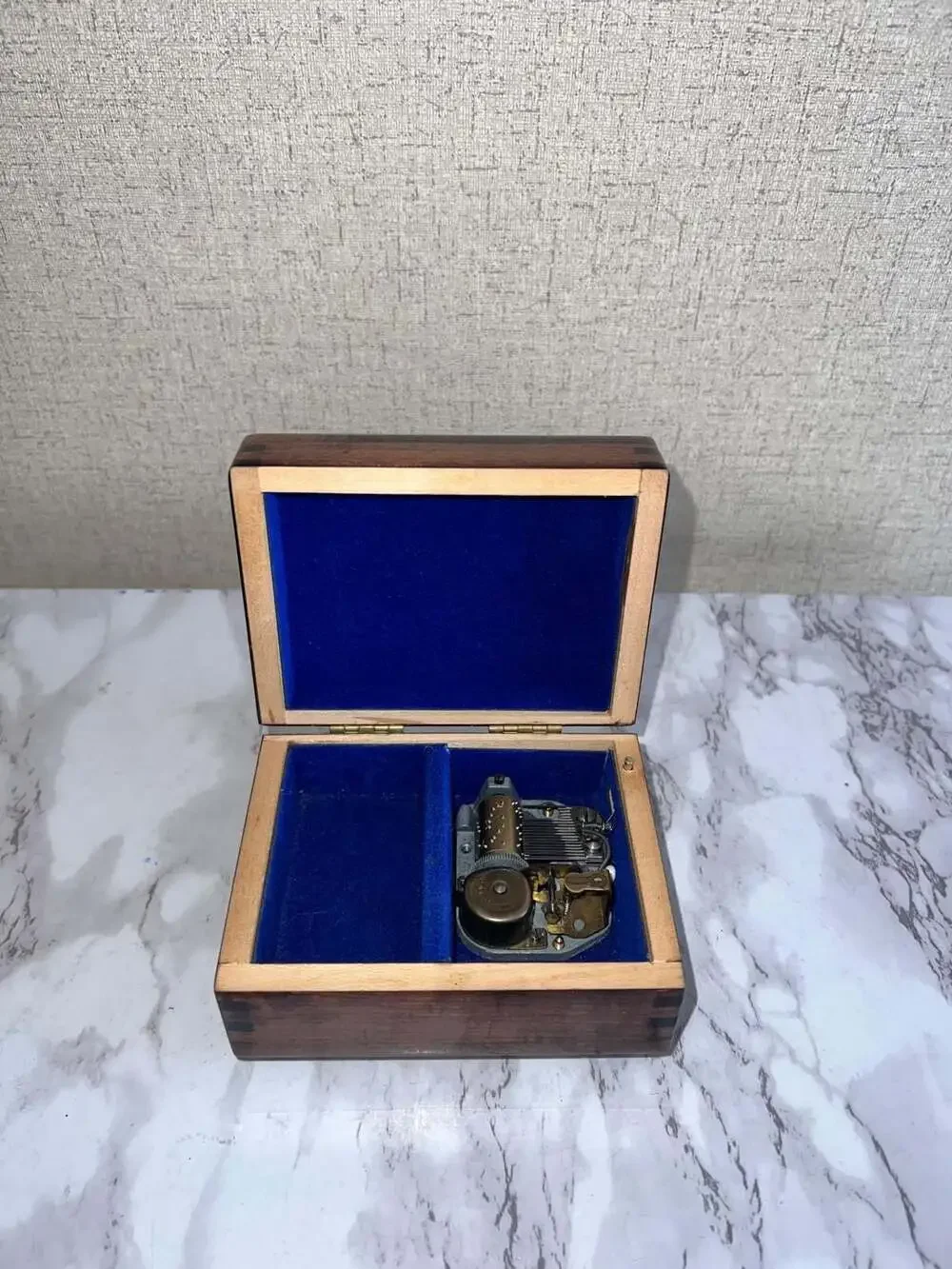 Vintage Reuge Wooden Music Box with Cardinal Tile Lid